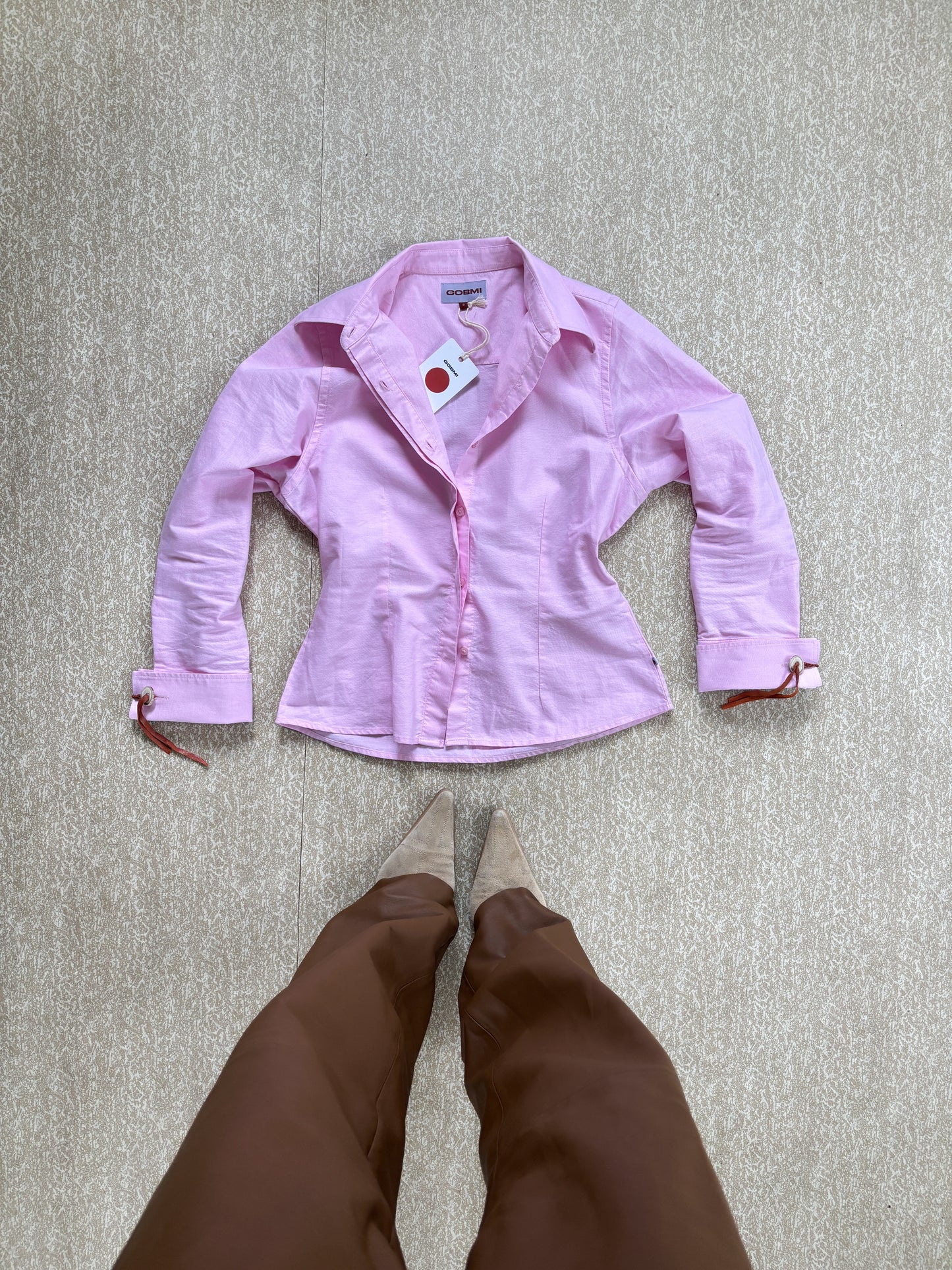 Áhkku [grandma] womens shirt pink